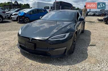 Tesla Model S  2021