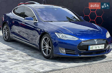Tesla Model S  2016