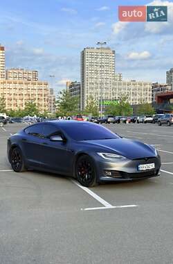Tesla Model S 2019