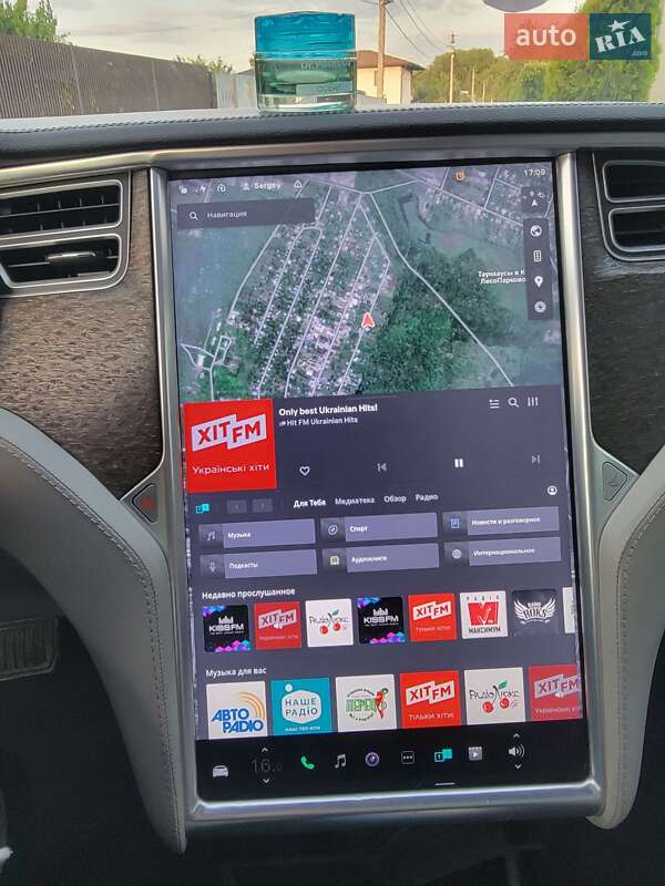 Лифтбек Tesla Model S 2013 в Днепре