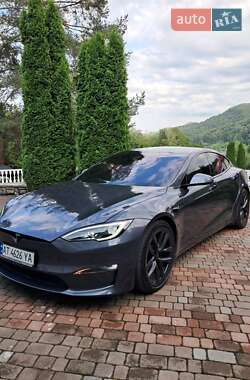 Tesla Model S  2021
