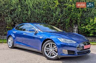 Tesla Model S  2015
