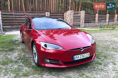 Tesla Model S  2017