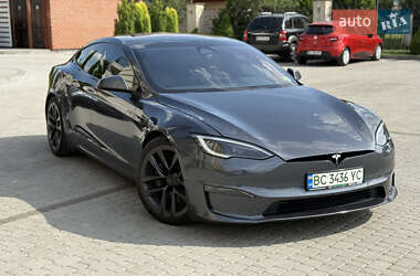 Tesla Model S  2022