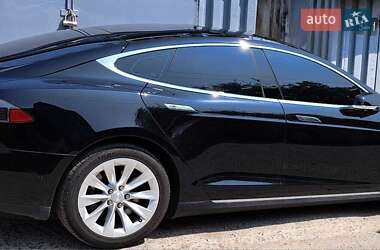 Tesla Model S  2015