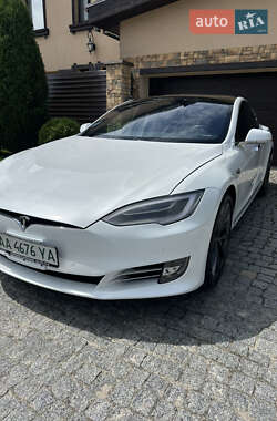 Tesla Model S  2018
