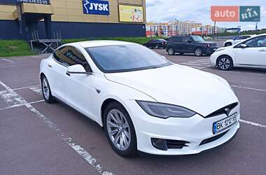 Tesla Model S  2013