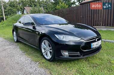 Tesla Model S 2013
