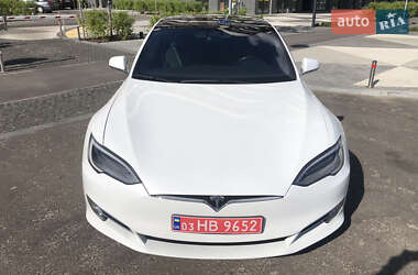 Tesla Model S  2018