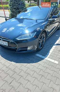 Tesla Model S  2014