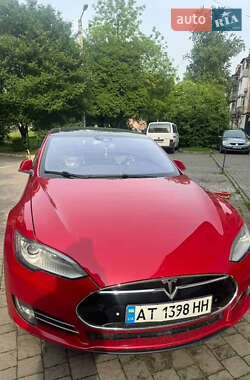 Tesla Model S  2015