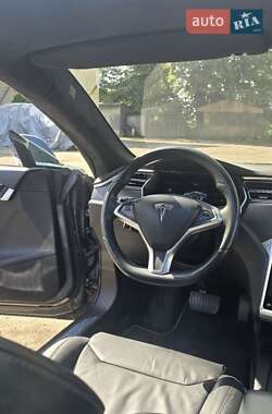 Ліфтбек Tesla Model S 2017 в Івано-Франківську