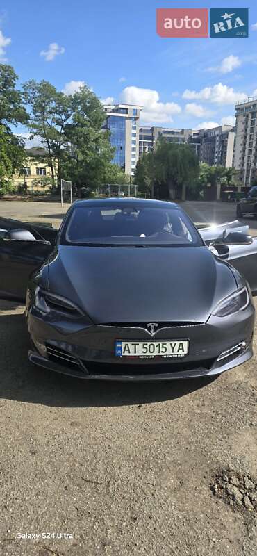 Tesla Model S
