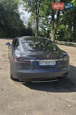 Ліфтбек Tesla Model S 2017 в Івано-Франківську