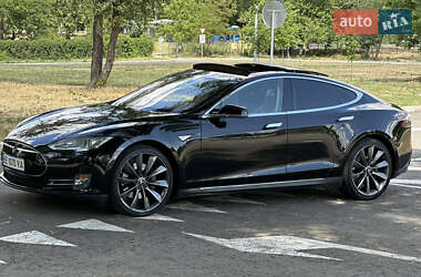 Tesla Model S  2014