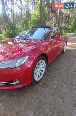 Tesla Model S 2012