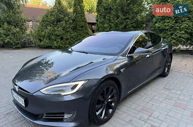 Tesla Model S  2018