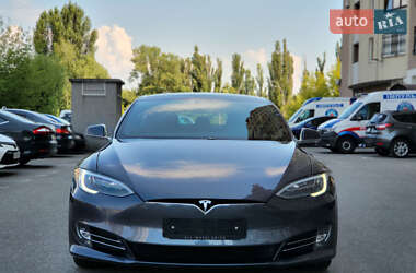 Tesla Model S  2018