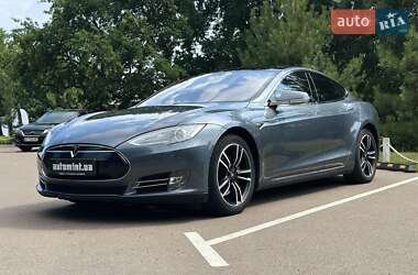 Tesla Model S  2013