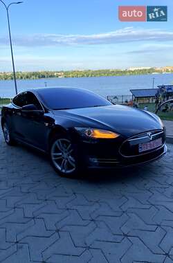 Tesla Model S  2014