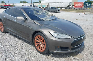 Tesla Model S  2016