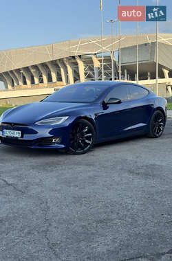Tesla Model S  2016