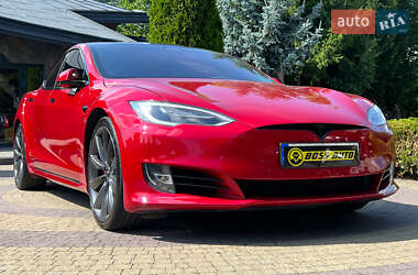 Tesla Model S  2016