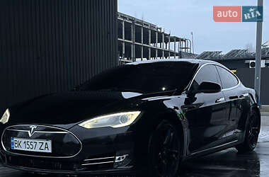 Tesla Model S  2014