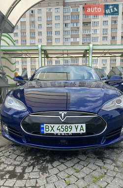 Tesla Model S  2015