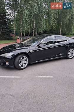 Tesla Model S  2015