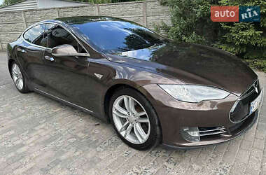 Tesla Model S  2013