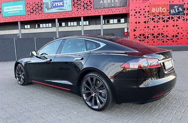 Tesla Model S  2020