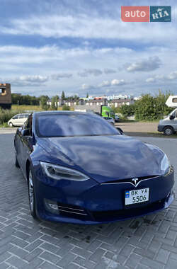 Tesla Model S  2016