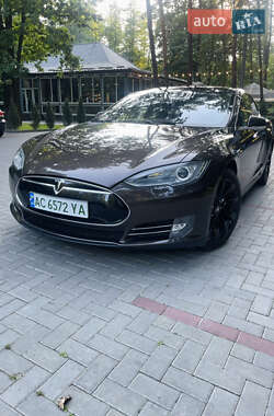 Tesla Model S 2013