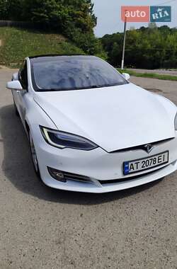Tesla Model S  2016