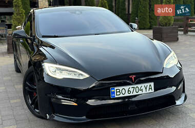 Tesla Model S 2015
