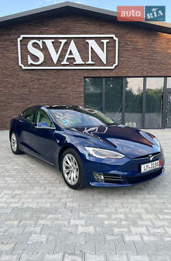 Tesla Model S  2018