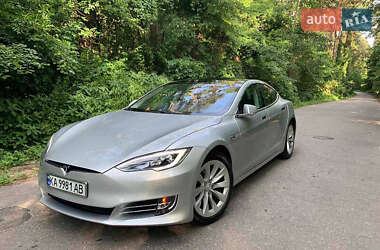 Tesla Model S 2016