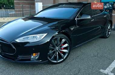 Tesla Model S  2014