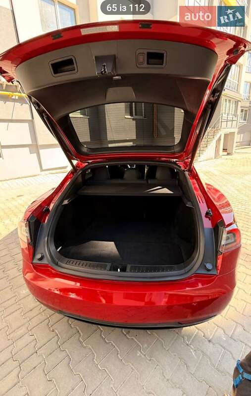Лифтбек Tesla Model S 2020 в Тернополе