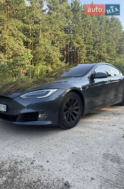 Tesla Model S 2016