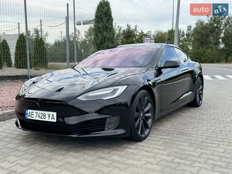 Tesla Model S