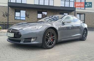 Tesla Model S 2014