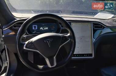 Лифтбек Tesla Model S 2015 в Ирпене
