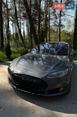 Tesla Model S  2013