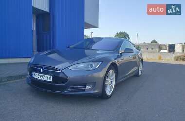 Tesla Model S 2013