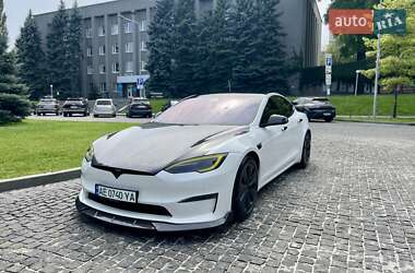 Tesla Model S  2022