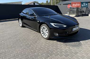 Tesla Model S  2018