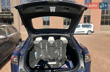Лифтбек Tesla Model S 2016 в Киеве