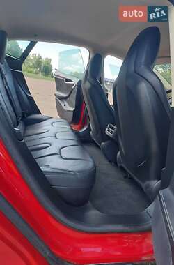 Лифтбек Tesla Model S 2014 в Тростянце фото 17 Лифтбек Tesla Model S 2014 в Тростянце